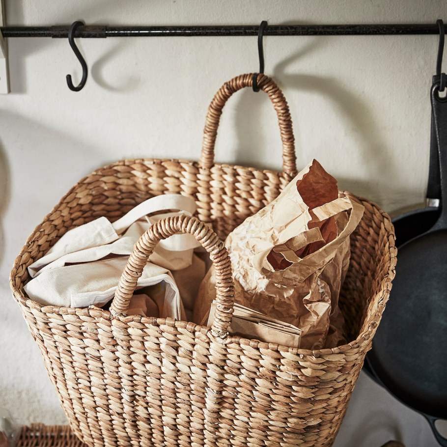 Плетеные корзины в интерьере