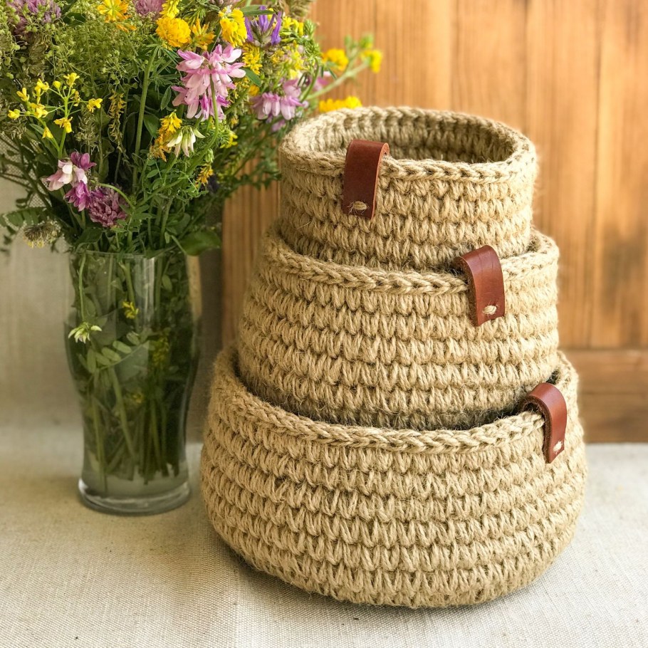 БРАНЭС корзина в стеллаже