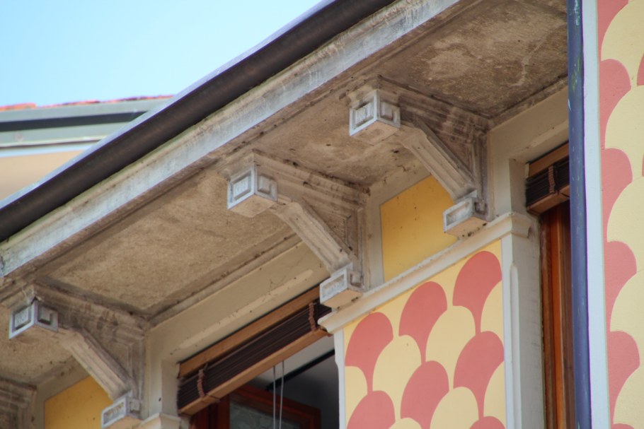 Дентикулы в архитектуре