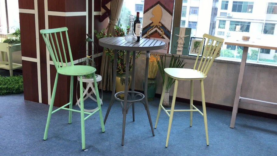 Стул для летнего кафе пластиковый