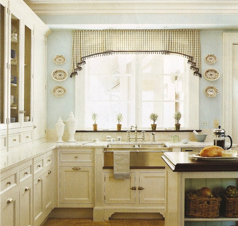 Интерьер кухонного окна