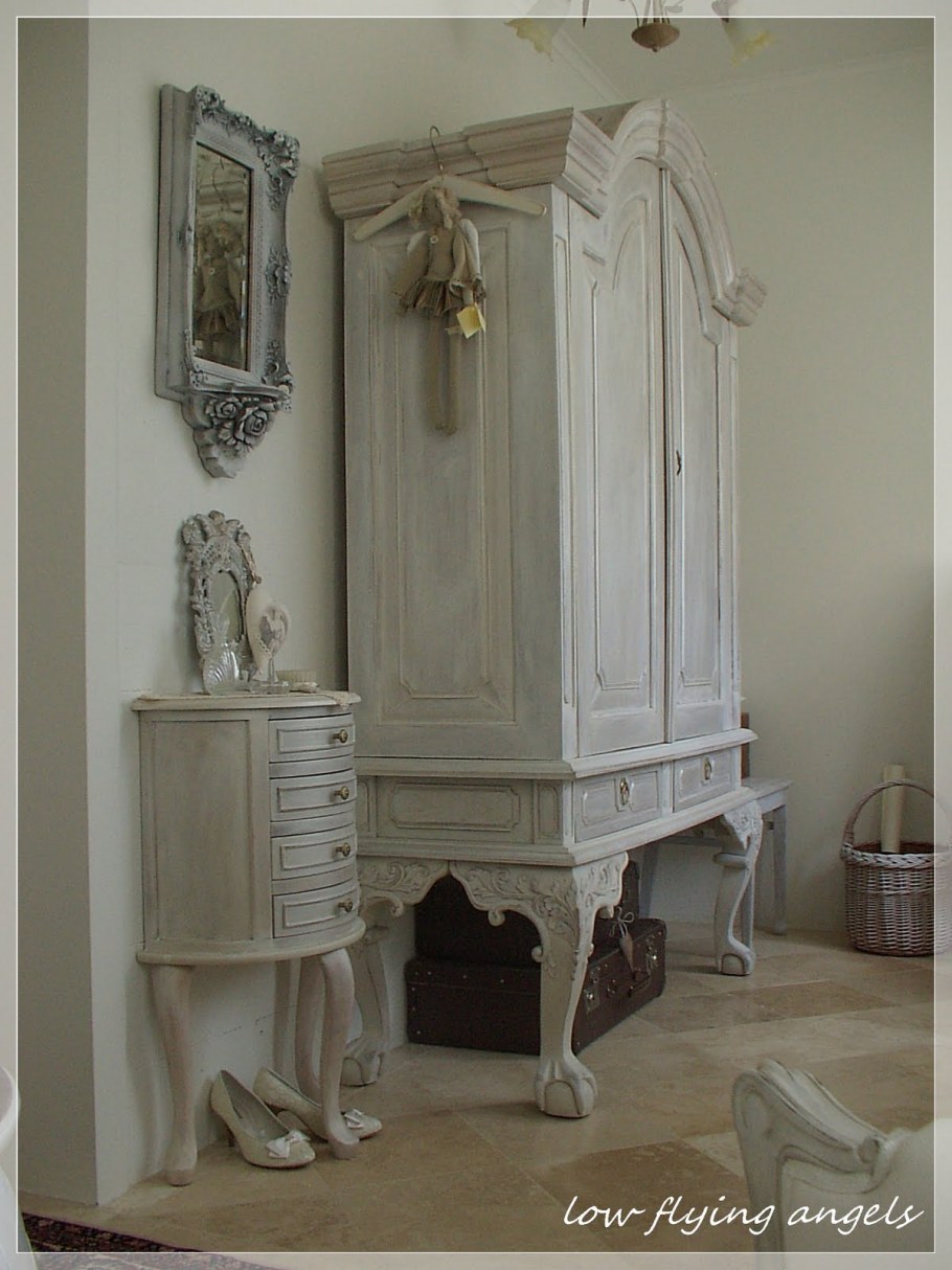 Мебель в коридор прихожую в стиле Прованс