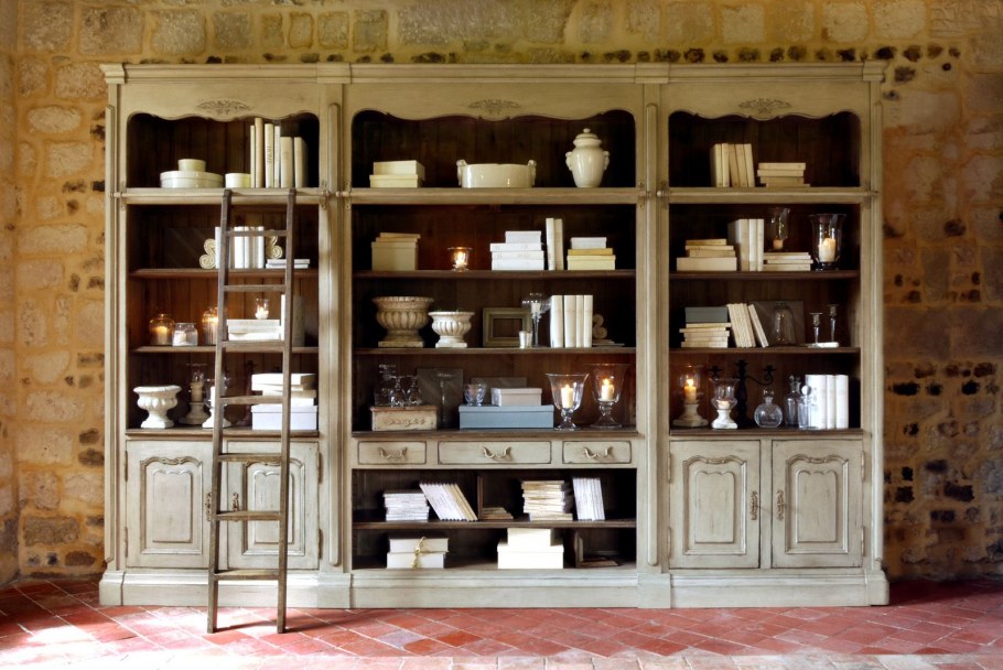 Шкаф в стиле Прованс