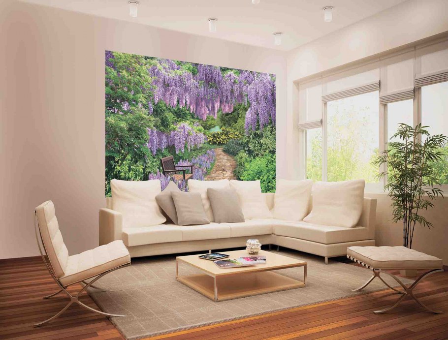 Свисающие сиреневые цветы