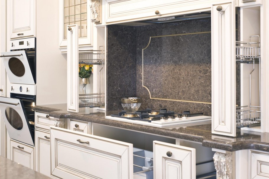 Кухня Бристель Кухенберг цвета