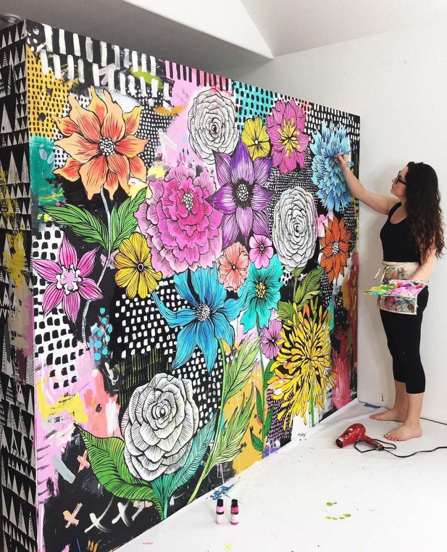 Стрит арт цветы
