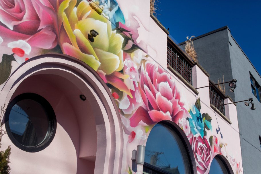 Монументальная живопись цветы