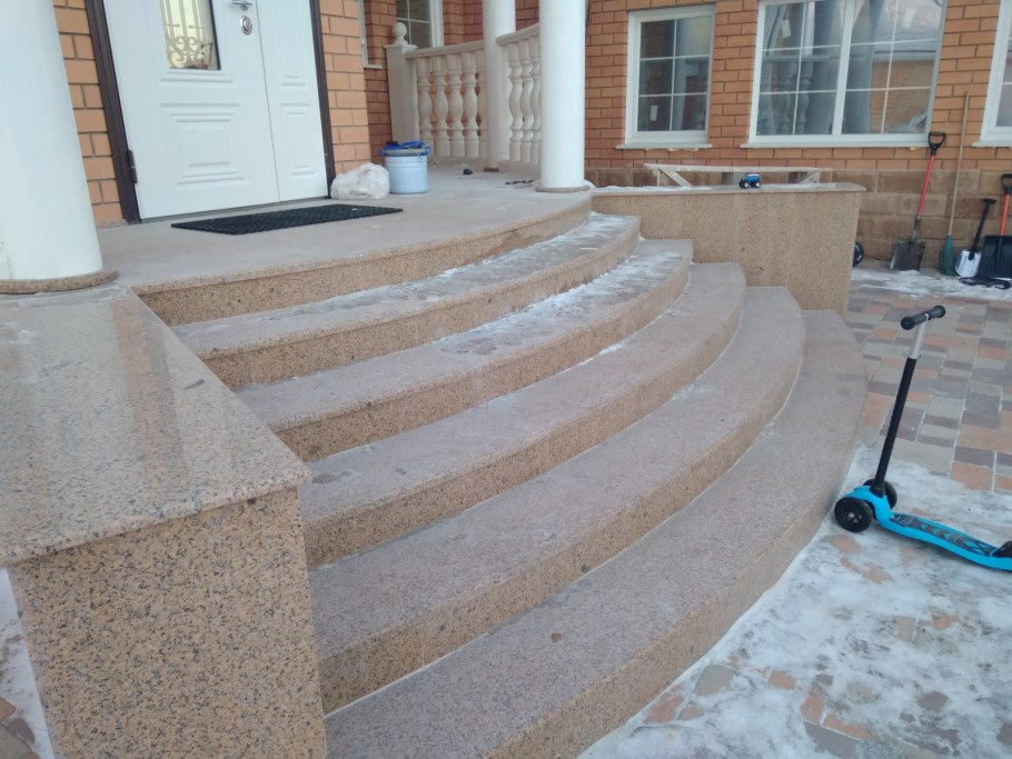 Крыльцо из гранита