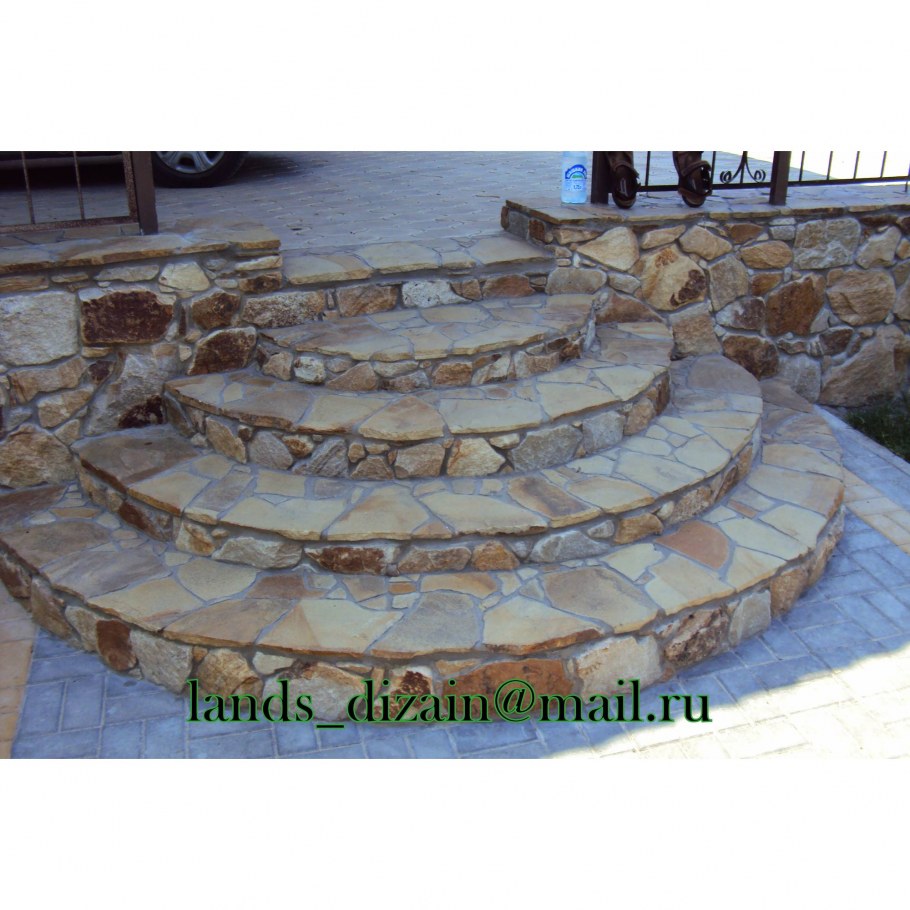 Отделка крыльца