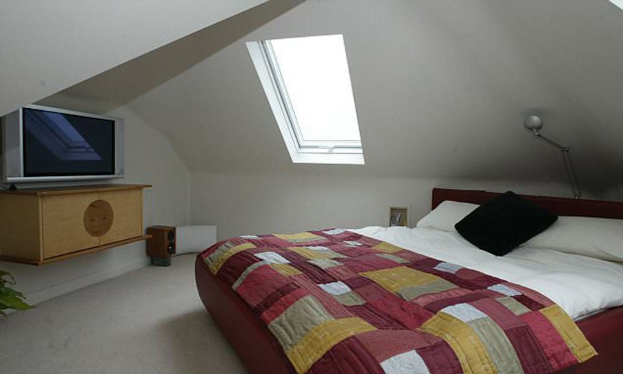 Черновая отделка мансарды