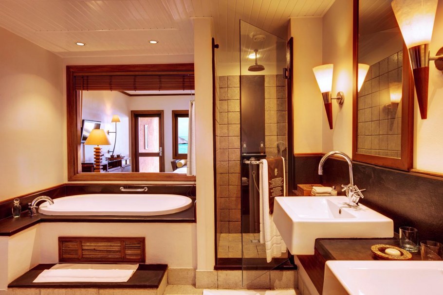Ванная комната в номере Люкс