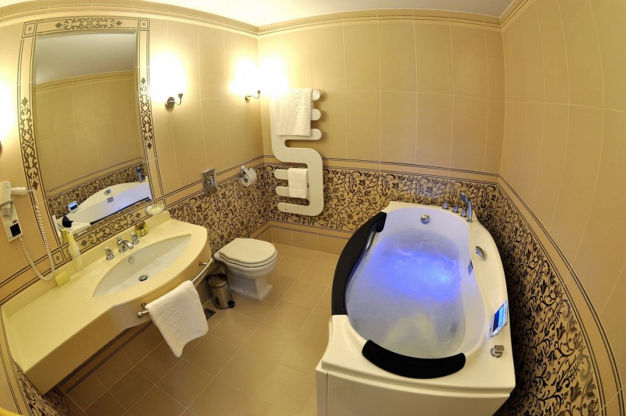 Ванна Gemy g9072 k акрил