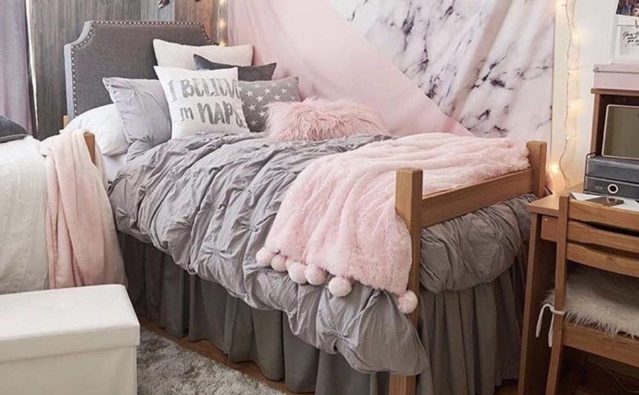 Уютная спальня для девочки