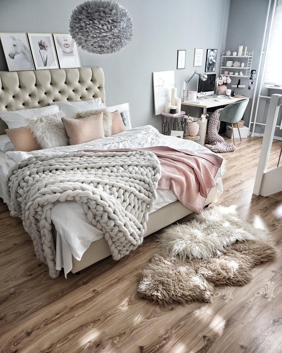 Комната в розовом стиле