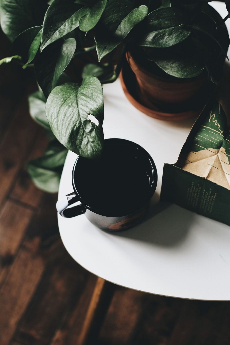 Эстетика цветы и кофе