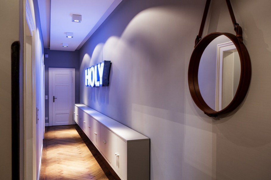 Шкаф купе в узкую длинную прихожую