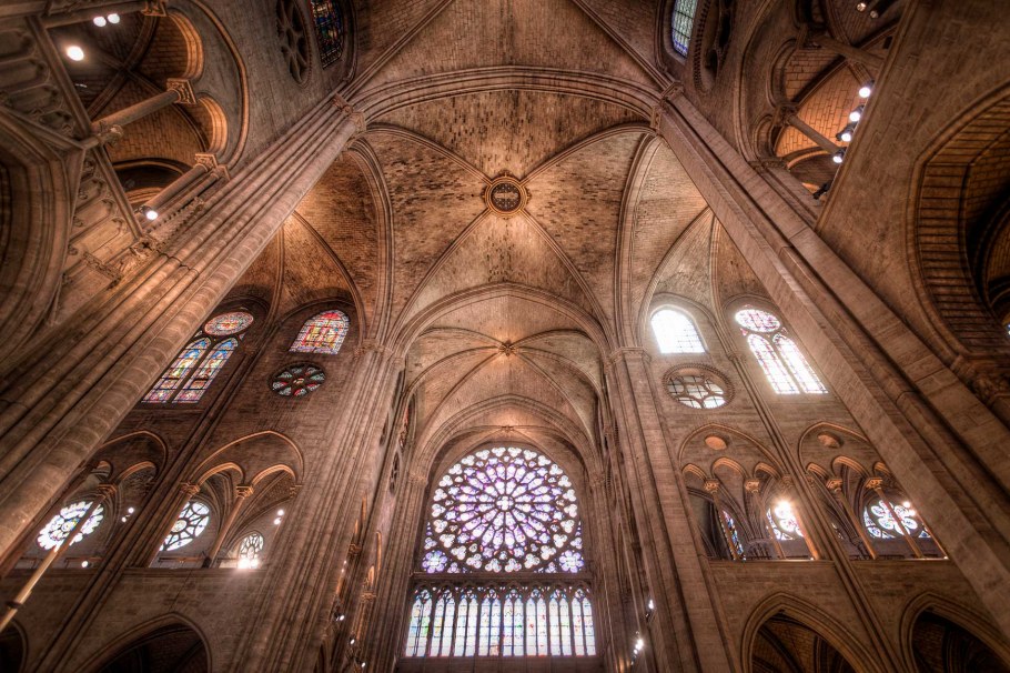 Готическая Церковь Святой Марии XV века