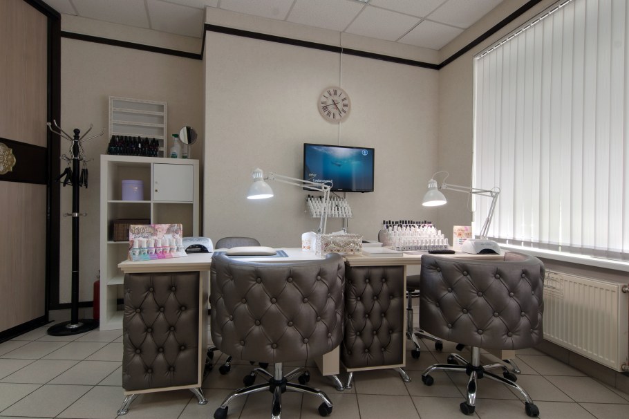 Современный интерьер салона красоты