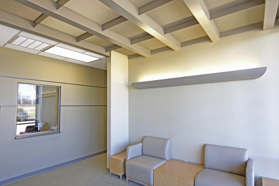 Потолок из МДФ панелей