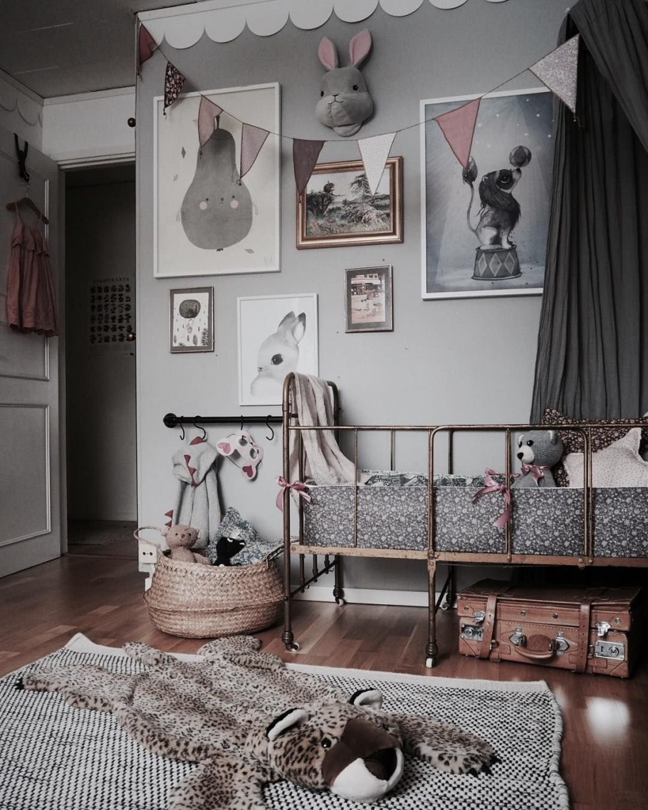 Серая детская комната