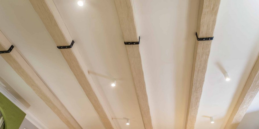 Декоративные балки на потолок