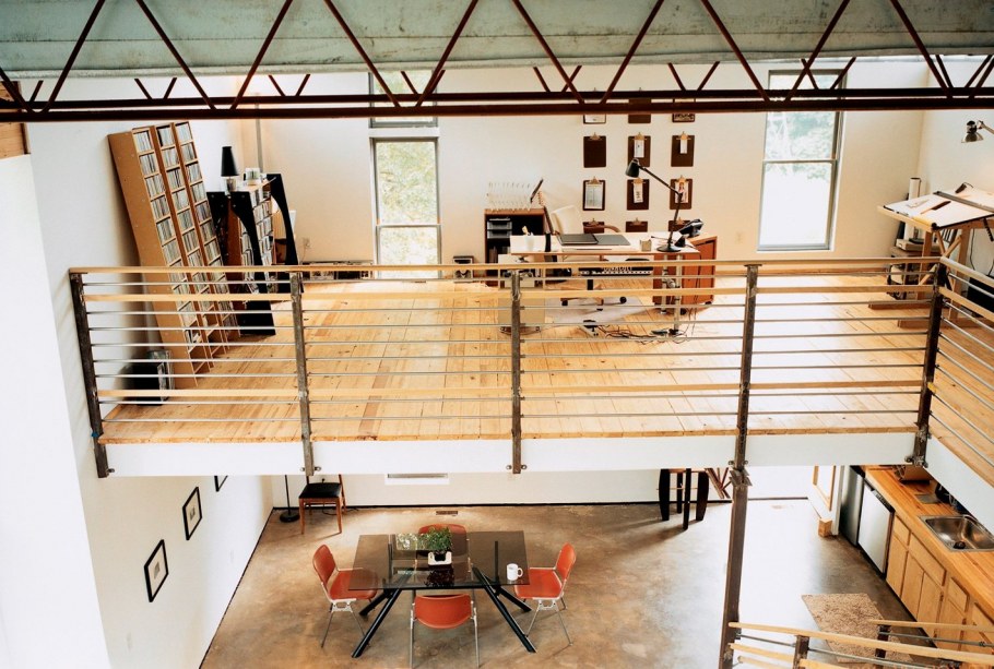 Антресольный этаж в стиле лофт из металла