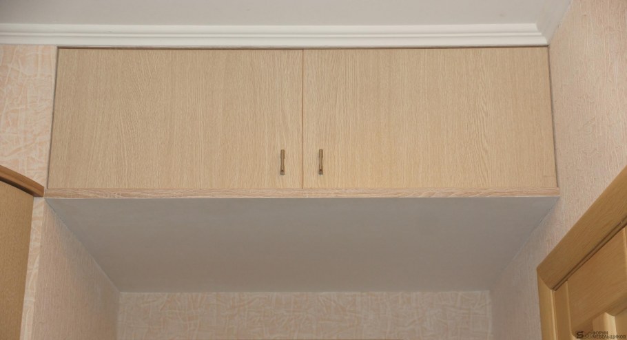 Антресоли квадратные на кухне