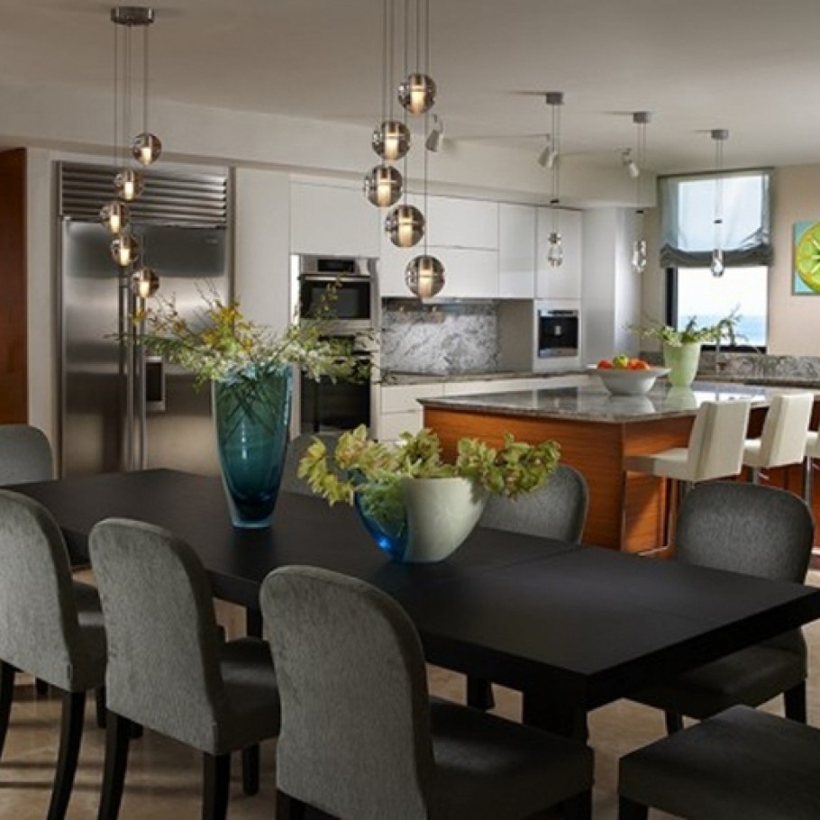 Светильник над обеденной зоной