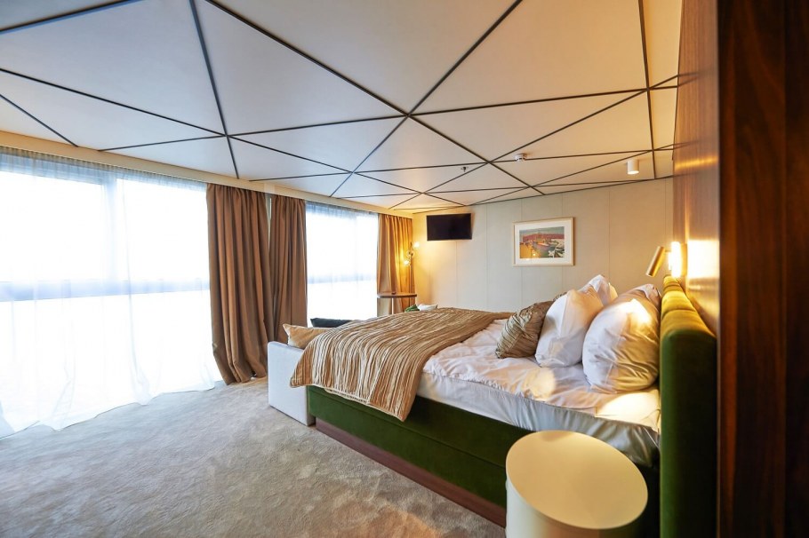 Мустай Карим каюты