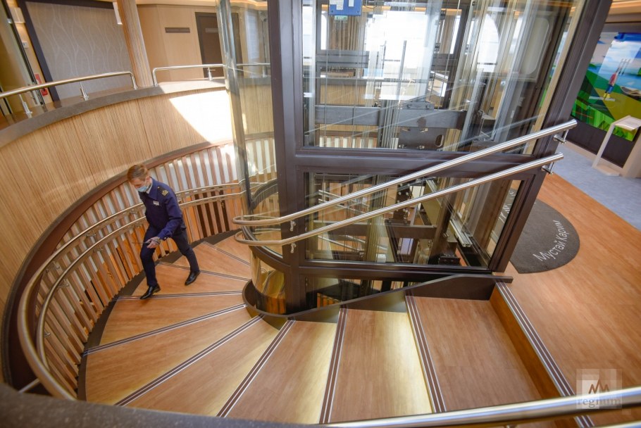 Мустай Карим яхта