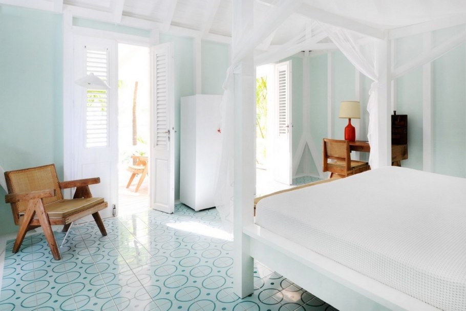 Падже b4 Beach Club