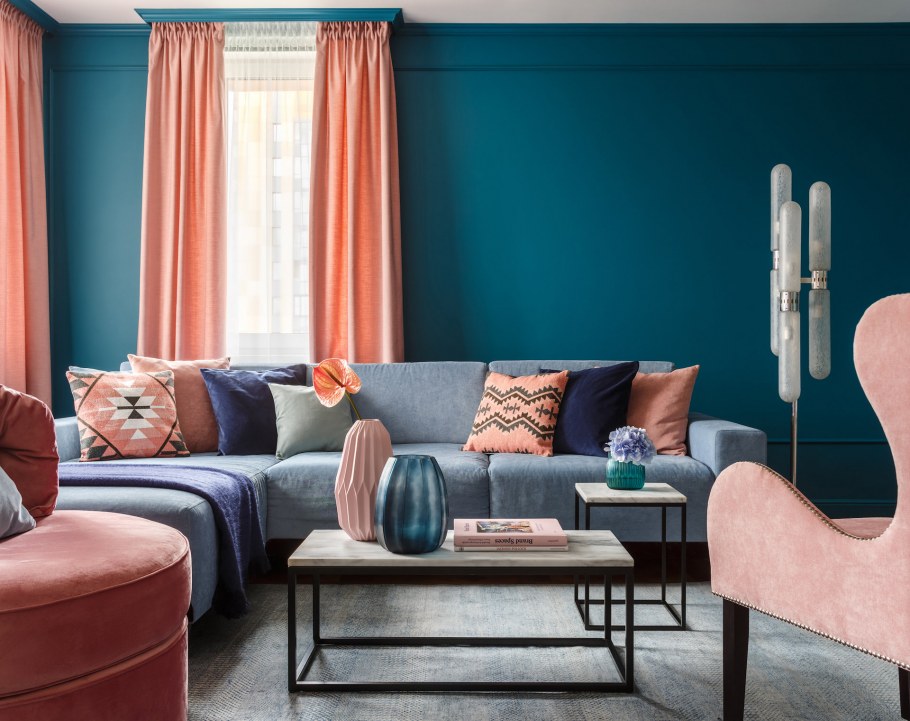 Сочетание розового и голубого в интерьере