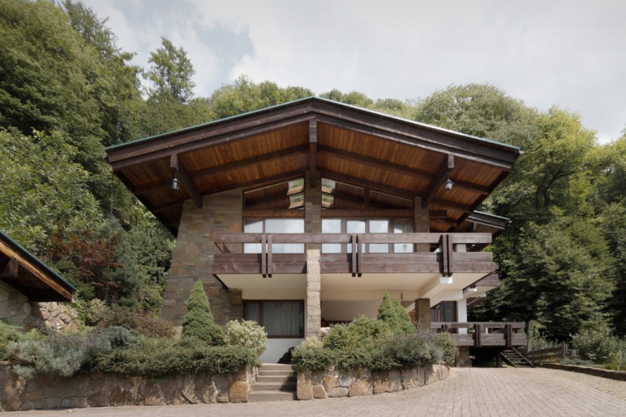 Многоярусная крыша