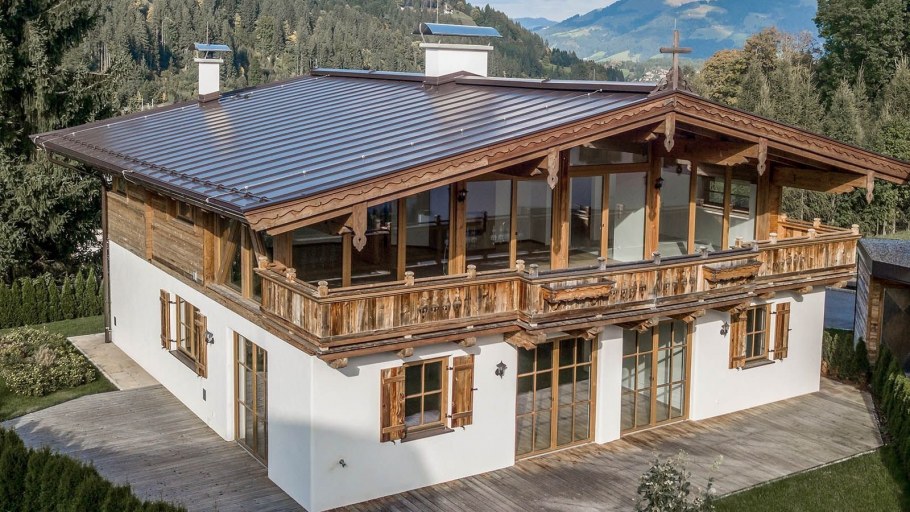 Фахверк в стиле Шале