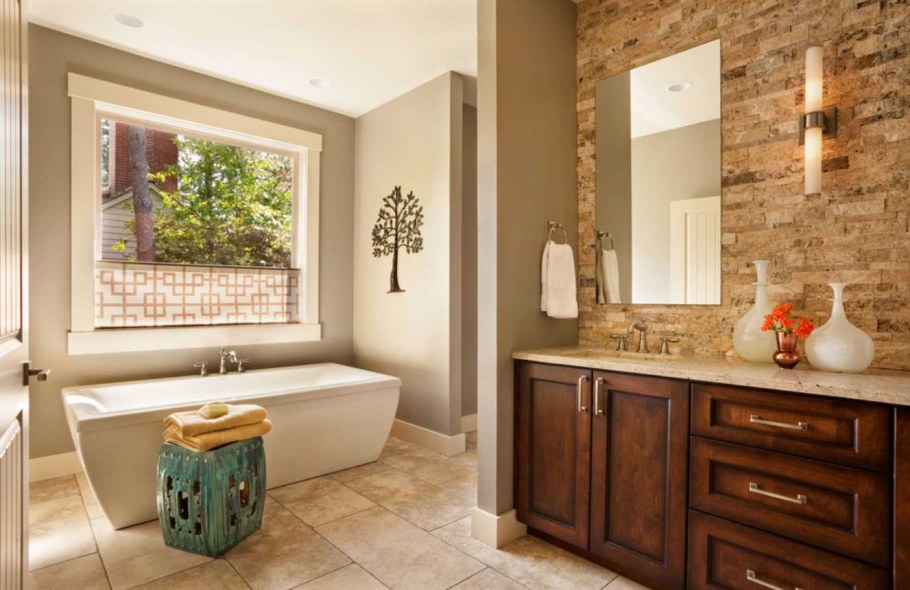 Плитка и штукатурка в ванной