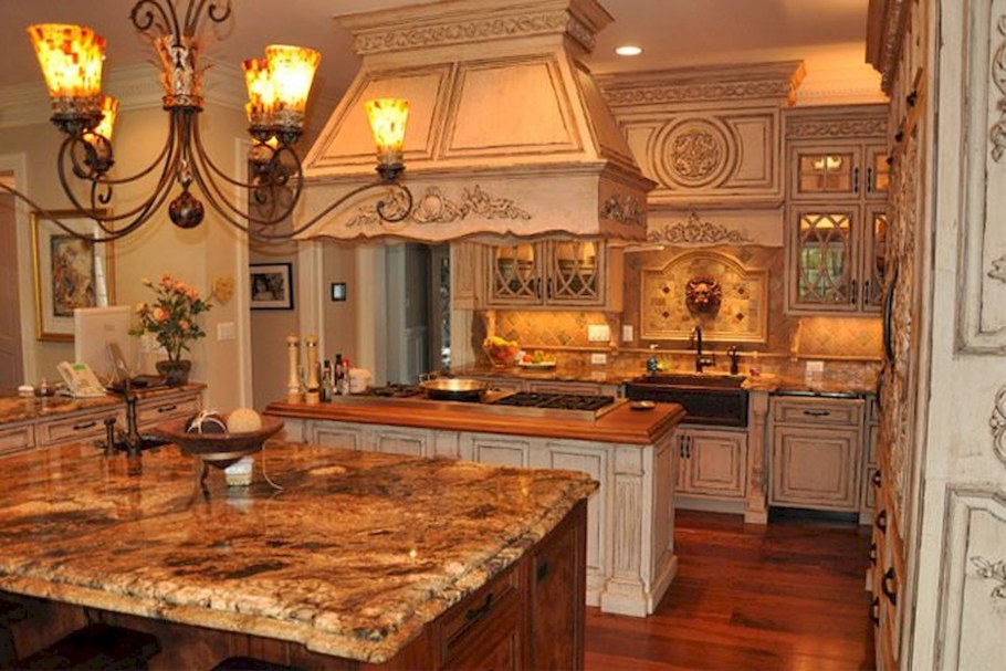 Стиль рококо в интерьере кухни