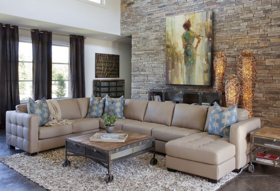 Декоративные зеркала в гостиной