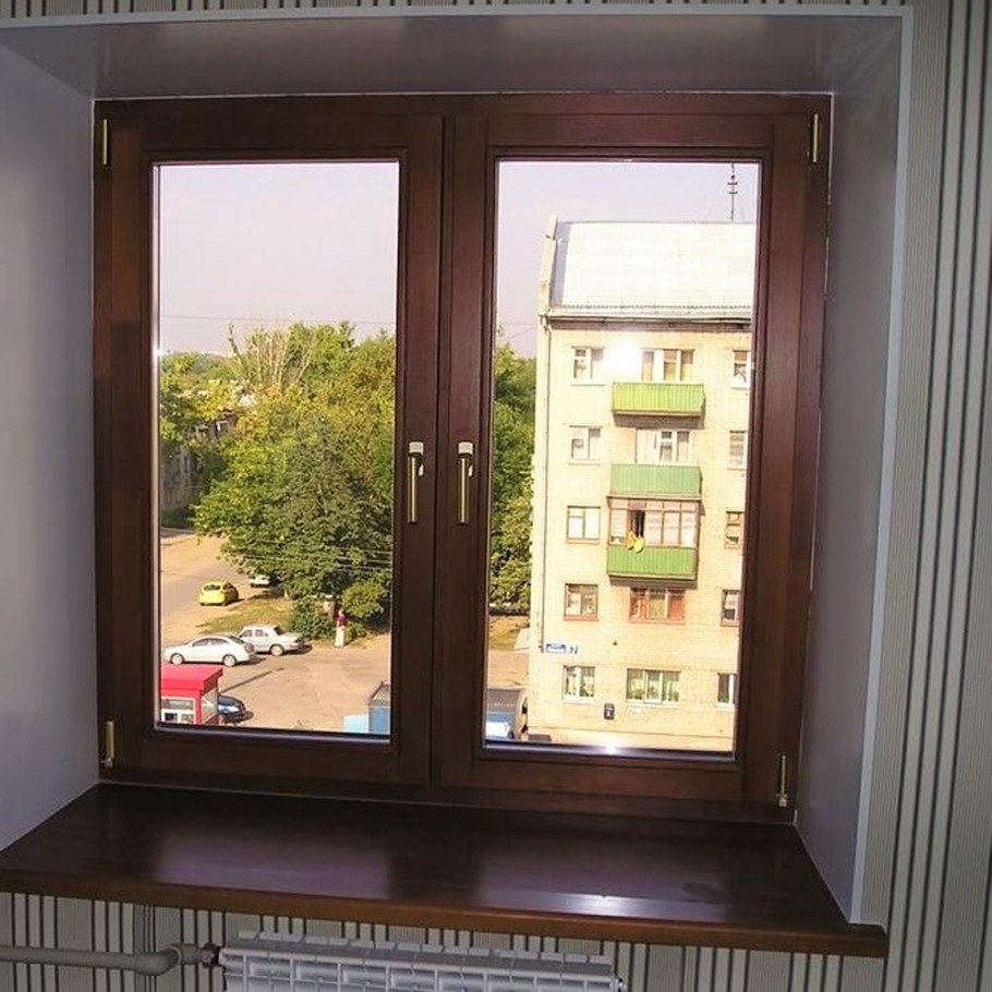 Коричневые пластиковые окна