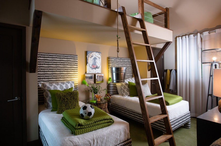 Двухэтажная комната для подростка