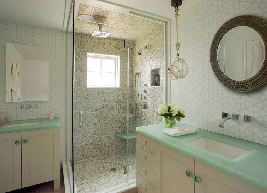 Интерьеры ванных комнат с душевой кабиной в частном доме