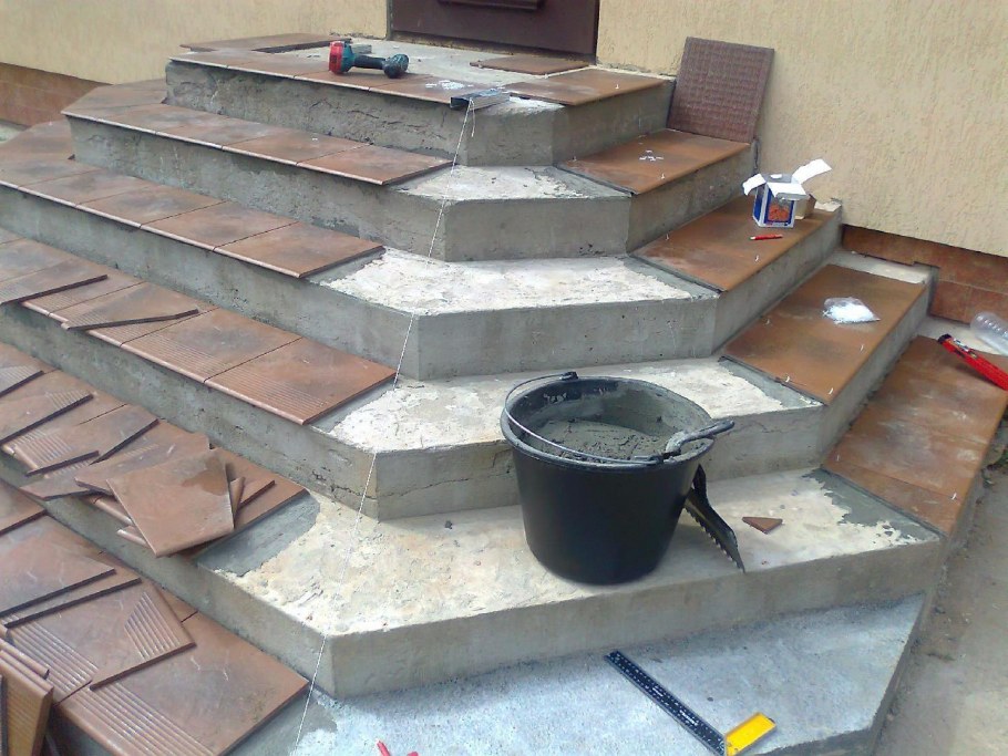 Бетонные ступени для крыльца