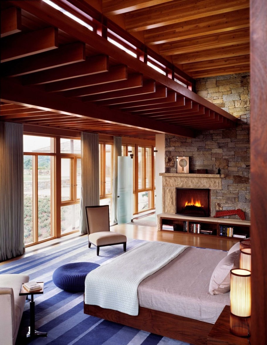 Деревянный потолок в интерьере