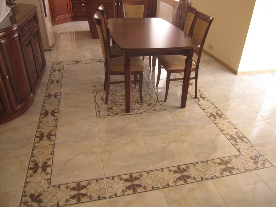 Кафельная плитка на пол для кухни и коридора