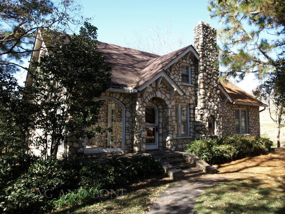 Каменный домик Линнея