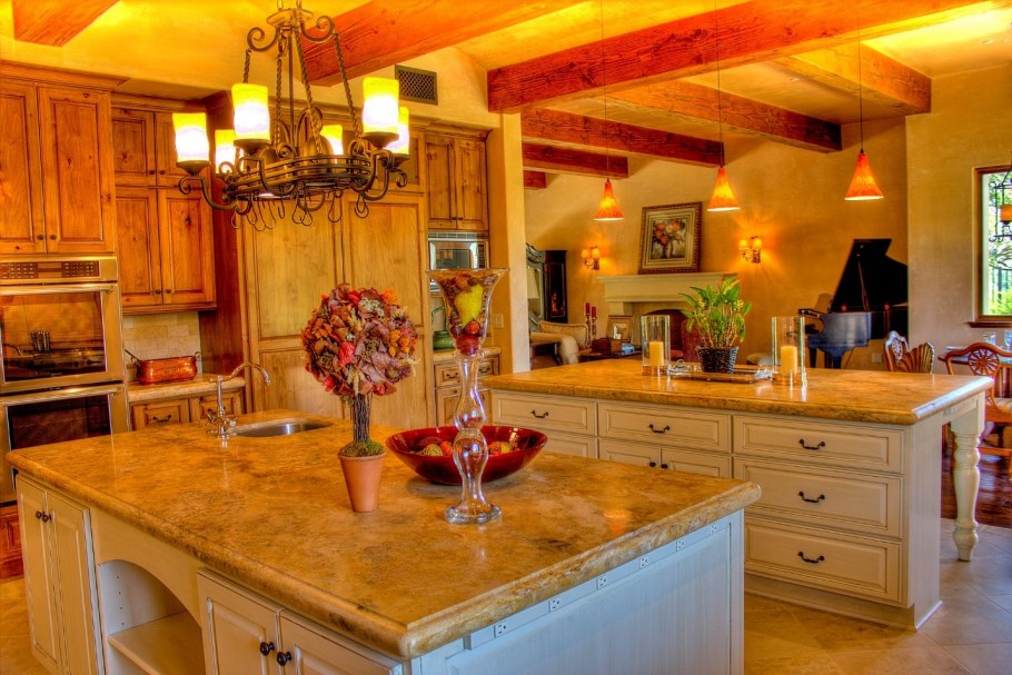 Кухня в осенних тонах