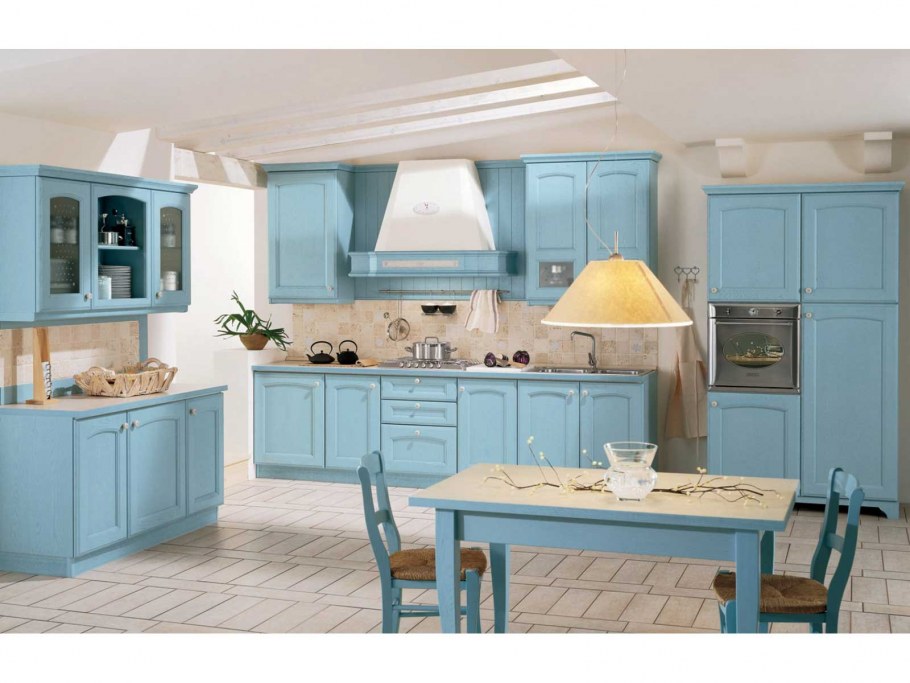 Голубая кухня в стиле Прованс с духовым шкафом