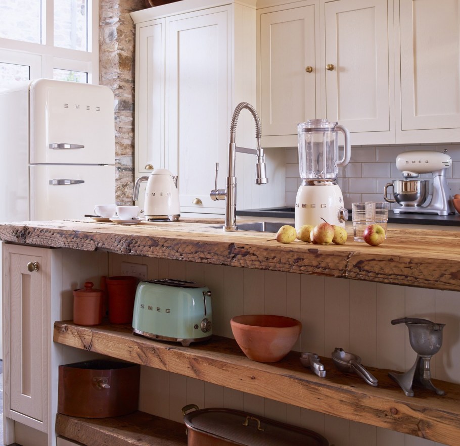 Холодильник Смег мятный