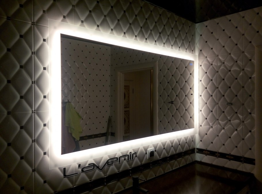 Зеркало с подсветкой