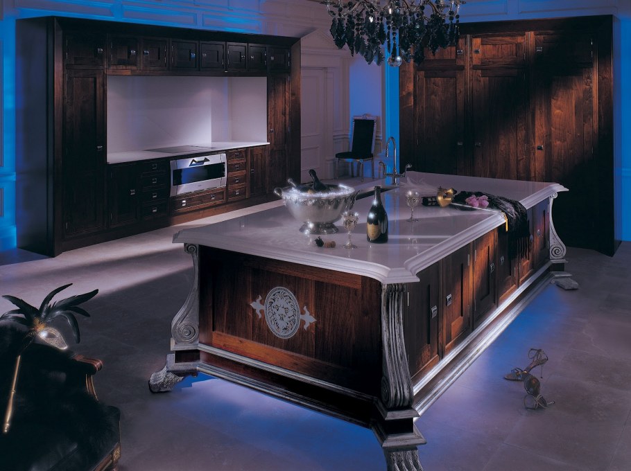 Современный дом с мебелью