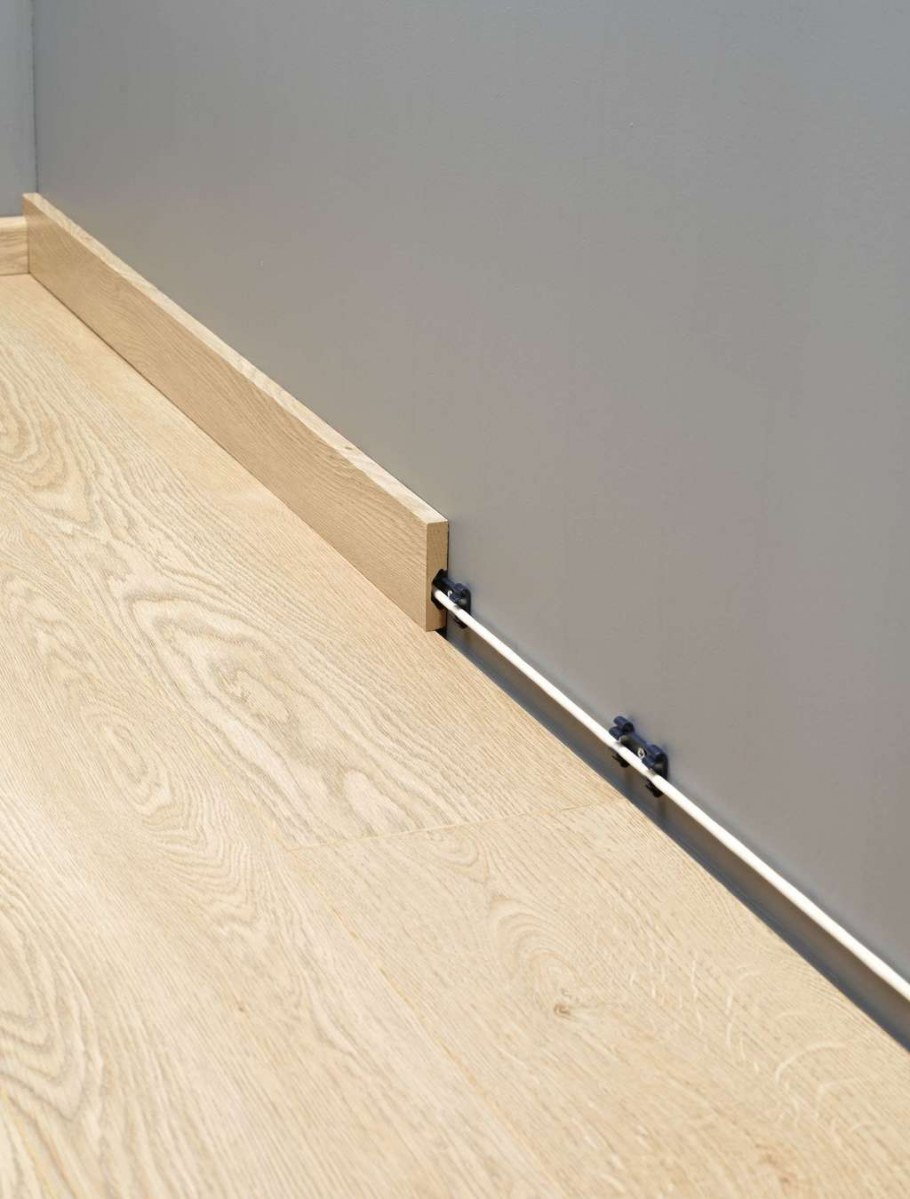 Алюминиевый плинтус progress profiles PROSKIRTING line